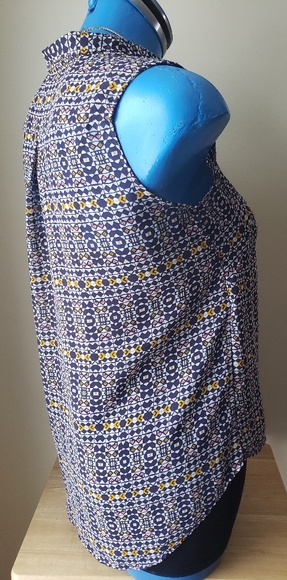 H&M Top - Picture 9 of 11